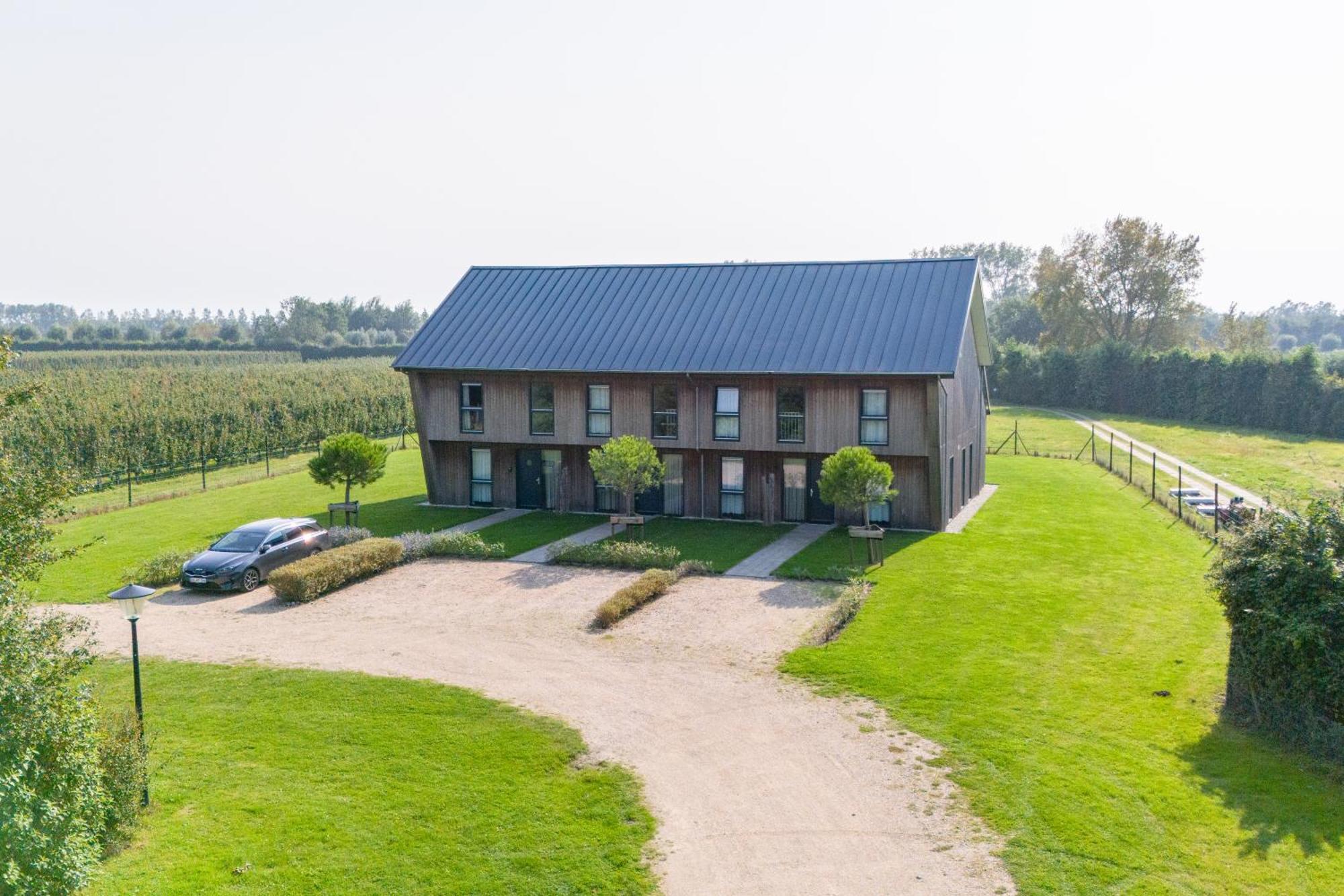 Welcome In - Vakantiehuis 6 En 12 Personen, Vroondijk In 弗劳温普尔德 外观 照片